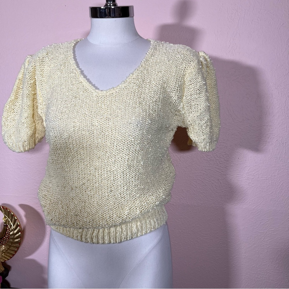 Vintage 70 80 Retro Pale Yellow Nubby Puff Sleeves Feminine Cropped Sweater - Picture 2 of 16
